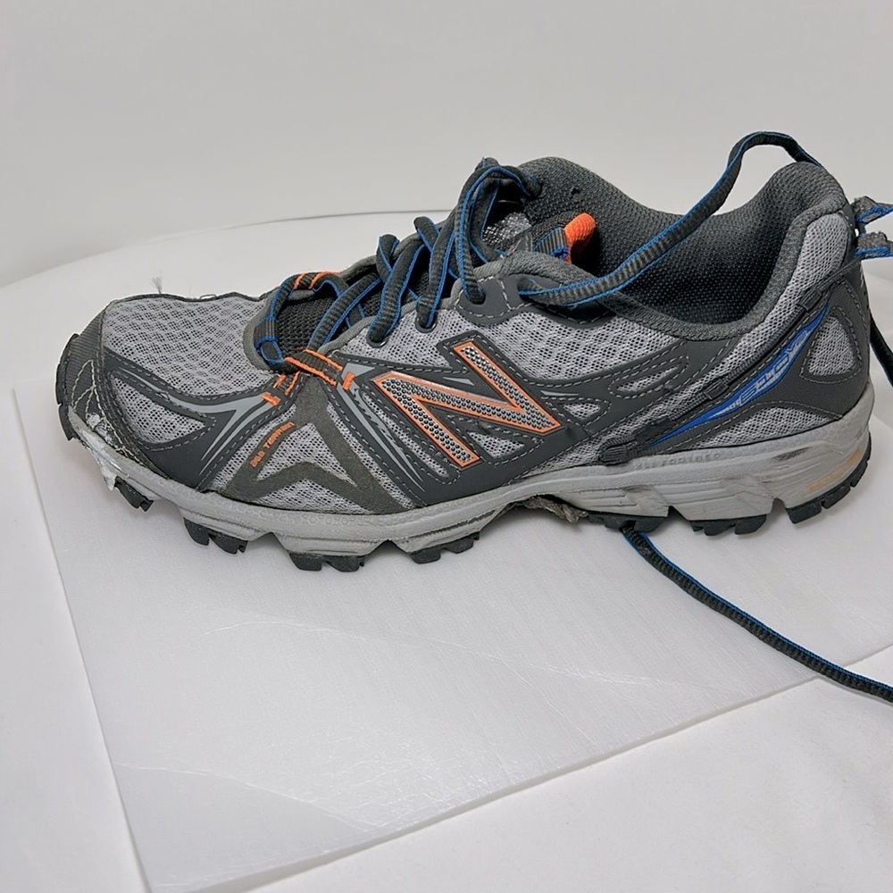 New Balance Men's 610 V2 Grey/Orange Trail‎ running shoes size 7 - Picture 2 of 8